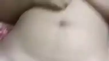Cute girl shaved pussy fucking