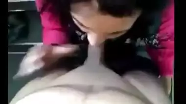 Sexy College GF Sucking her Lover Cock in Public Mms