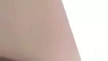 Lady enjoys a threesome sex with the two laborers