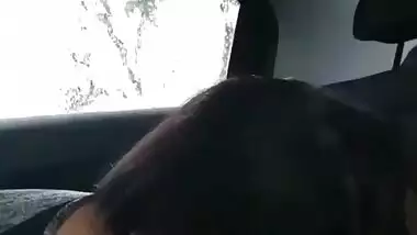 Girlfriend Giving Nice BJ in Car