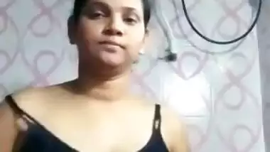 Today Exclusive-desi Girl Bathing