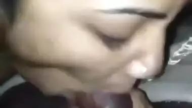 Beautiful married bhabhi sucking dick and balls