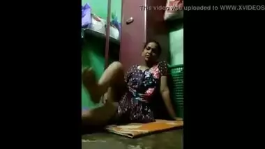 desi bhabhi masturbating opening her legs in kitchen