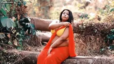 Big boobs model indrani photoshoot video – 4