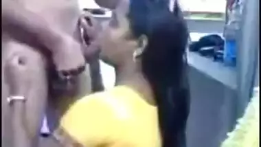 Pron video of a desi cutie fucking her boss in the grocery shop