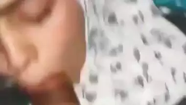 Beautiful Paki Girl Sucking & CumShot