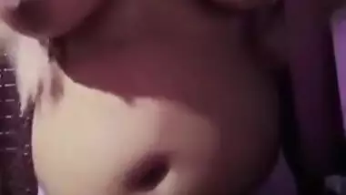 Today Exclusive-sexy Lankan Girl Showing Her Big Boobs And Pussy