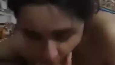 Cute housewife blowjob Pakistan sex video