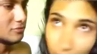 gorgeous sri lankan wife gives blowjob in washroom