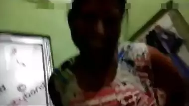 Hindi sex video of a dusky and married maid
