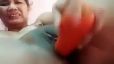 Dildo Masturbation - Indian Carrot Sex