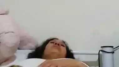 HORNY DESI NEPALI AUNTY MASTERBATING 2 CLIPS PART 2