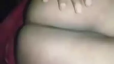 Today Exclusive- Village Bhabhi Showing Her Pussy And Ass
