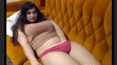 Horny Paki Babe Hot Boobs Show