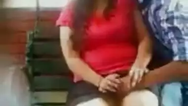 Finger Fucking Desi Girlfriend In Park