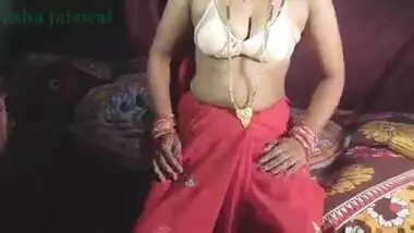 Naughty boy ki chachi se Telugu hardcore sex clip