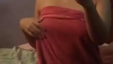 Fucking hot Bangladeshi girl showing her nudity