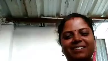 Horny Mallu Aunty Showing Her Big Boobs