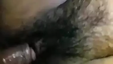 Desi girl hairy pussy fucking