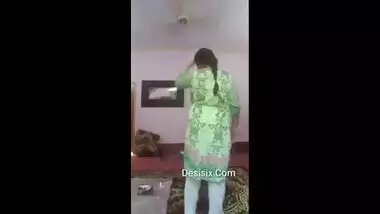 Punjabi aunty hot sex with neighbor uncle
