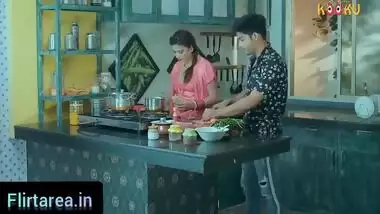 Bhaiya Ke Jate Bhabhi Ko Diya Chudai Kari Sukh