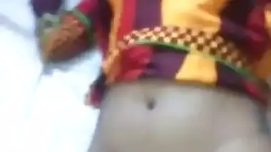 Desi village bhabi suck her devar big dick