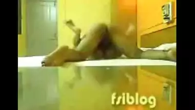 Fsiblog – Panjim hot college girl fucked by lover on floor