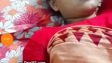 Desi village aunty nice boobs on live