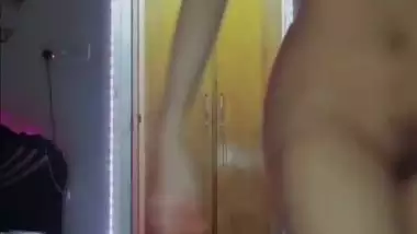 Desi girl nude dance request by lover viral MMS