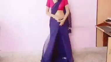 Learn How To Wear Saree - Movies. video2porn2