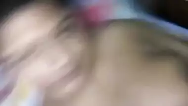 Indian wife exposes her XXX boobies and shaved cunt in amateur sex video