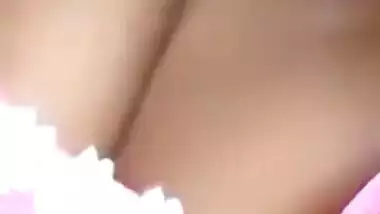 Sexy Chubby Tamil Girl Boob Press And Topless Show