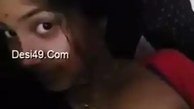 Raunchy guy pulls Desi girlfriend's tits out to have some fun