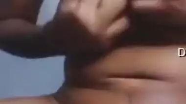 Hot Tamil Girl Shows Her Boobs And Pussy