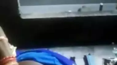 Village Desi XXX wife showing her big black ass on selfie camera