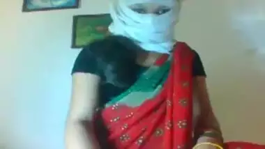 Horny Desi INDIAN cheating SLIME wife SHOW boobs in webcam