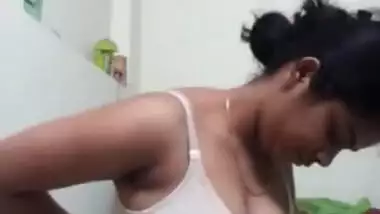 Homemade Porn Of Indian Desi Teen Filmed Naked Taking