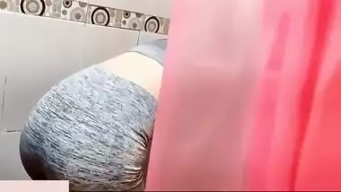 Omg! Fuck House Cleaner In Bathroom When She Was Cleaning - Sri Lanka