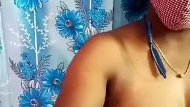 Stripchat Tamil girl Aarthi naked boobs showing