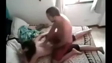 Indian aunty hardcore sex with hubby’s friend