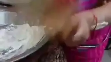 Friend hot desi mon Preparing Food Without Blouse