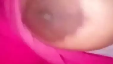 Desi Bhabhi Enjoy With DilDo