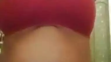 Desi bhabhi showing her boobs and pussy