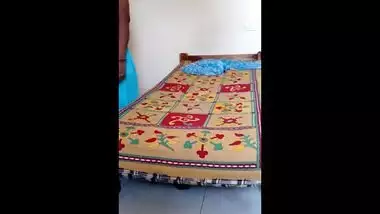 Indian sex mms of Mature house wife aunty home sex with young tenant