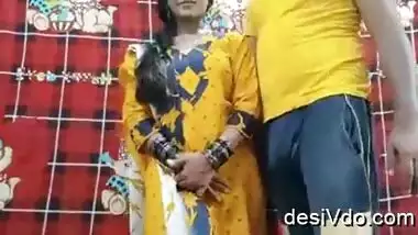 shreya bhabhi in yellow salwar homemade mms