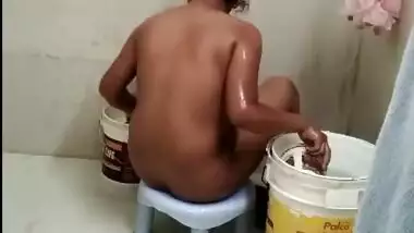 Cute Desi Girl bathing