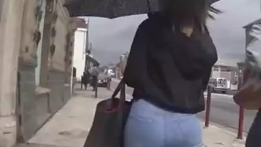Sexy PAWG neighbor walking in Jeans showing huge assets