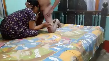 Desi Couple Fucking In The Bedroom At Holiday With Real Orgasm