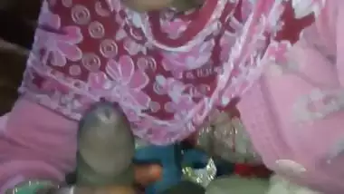 Bihari Bhabhi gives a desi blowjob to his Devar at midnight