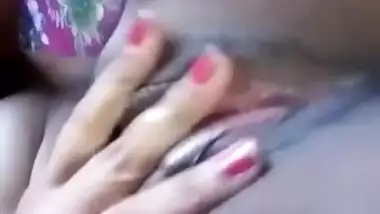 Sexy Figure Desi girl Fingering